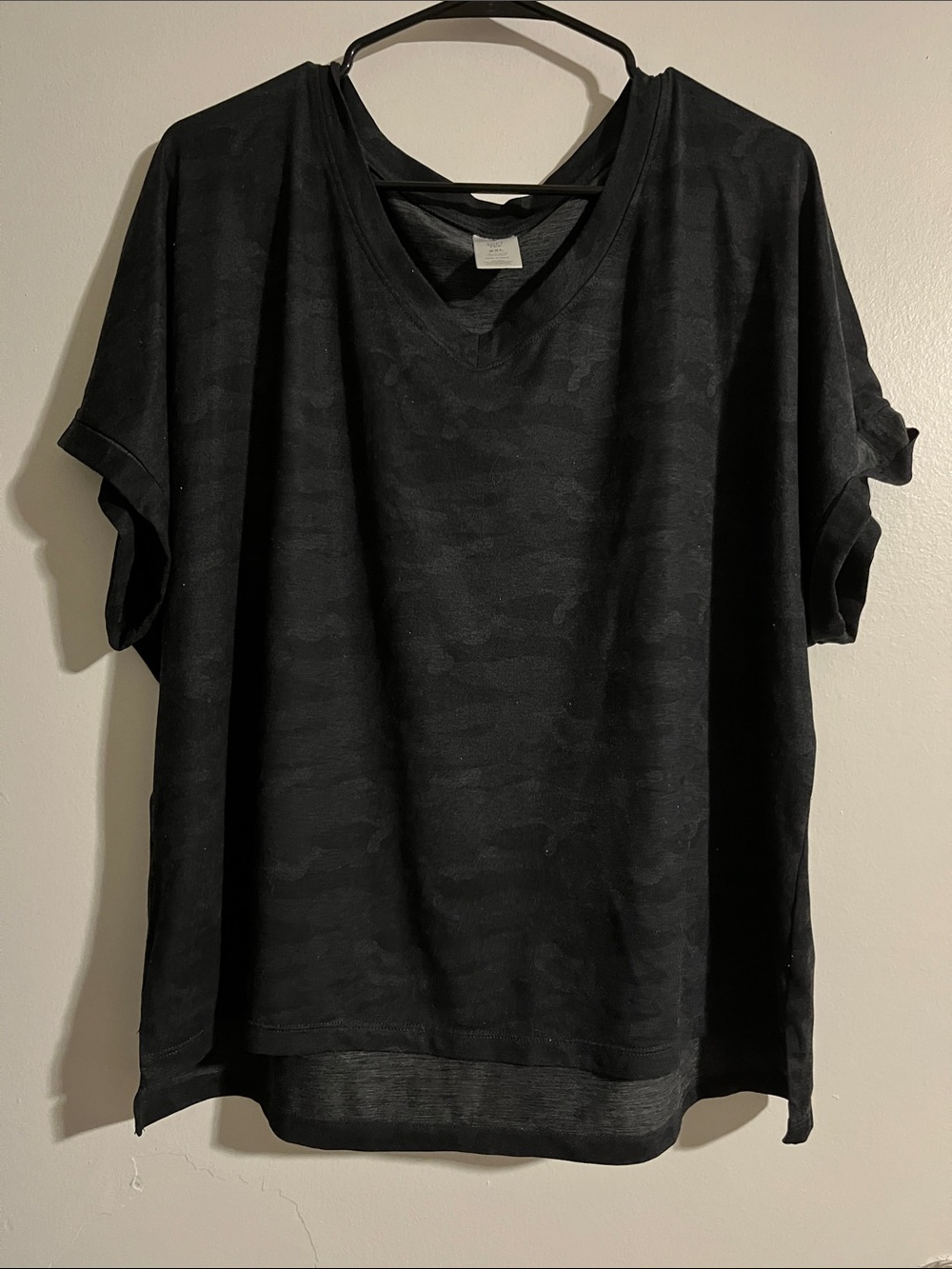 Women's Black V-Neck Short Sleeve Tee - Casual Everyday Top